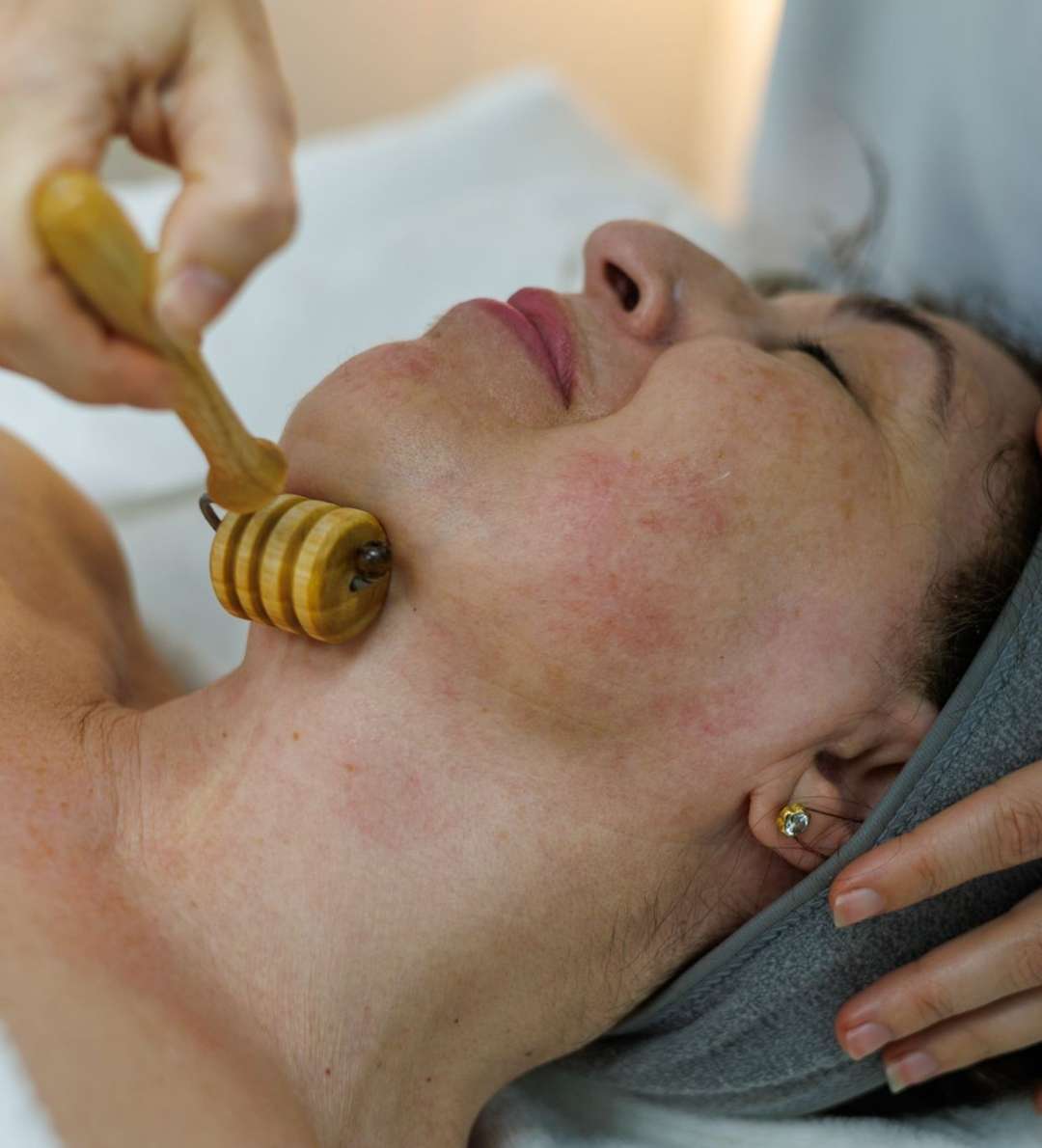 Maderoterapia facial